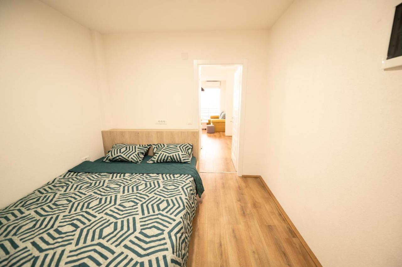 Down Street-old Town Apartman *