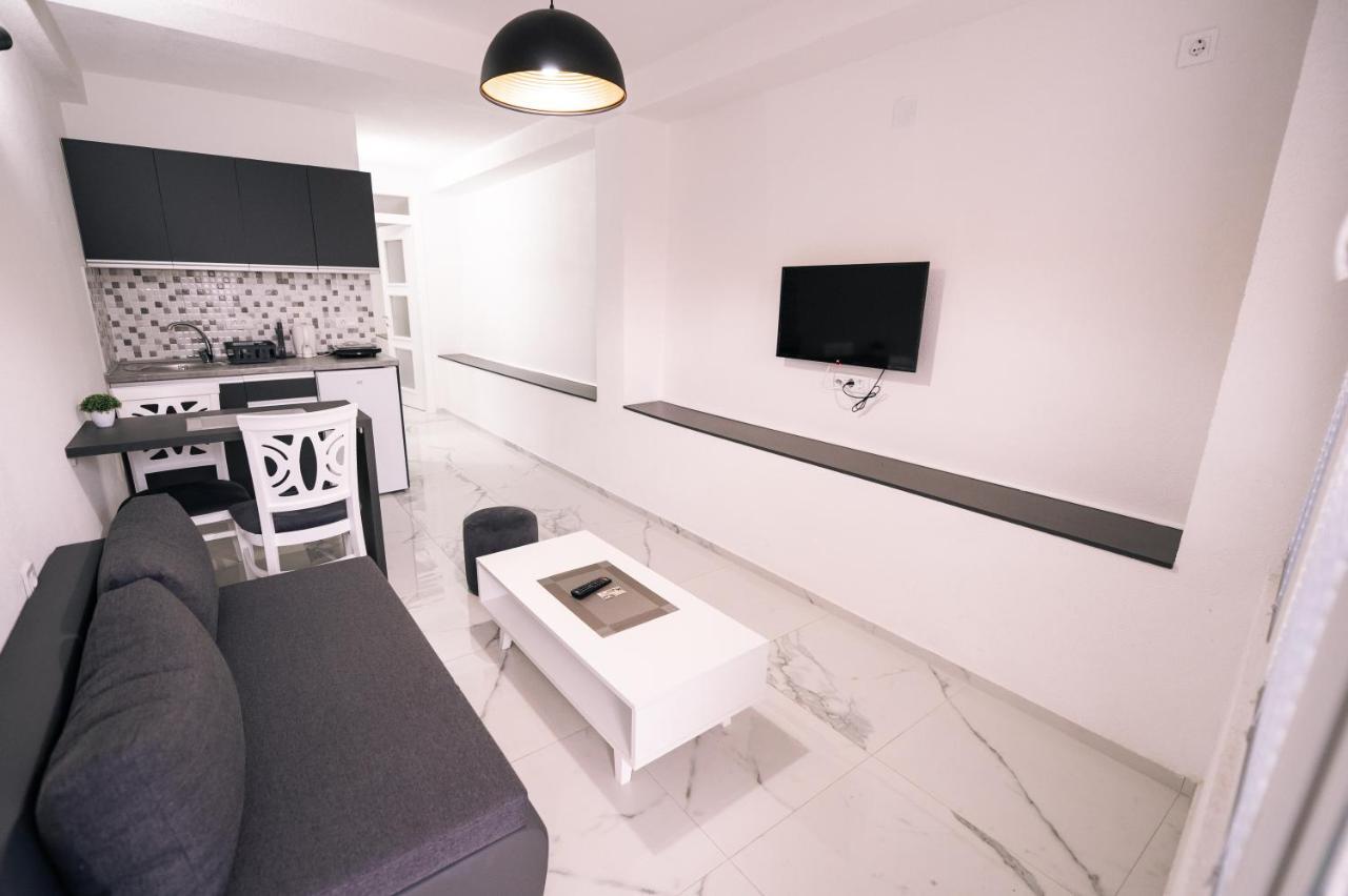 Down Street-old Town Apartman *